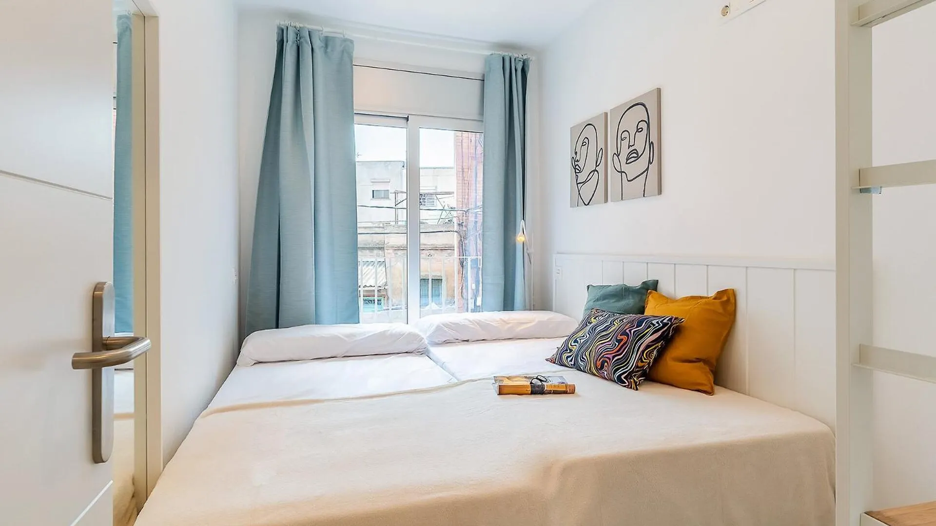 4237 - Ab Santa Coloma III Apartment Barcelona